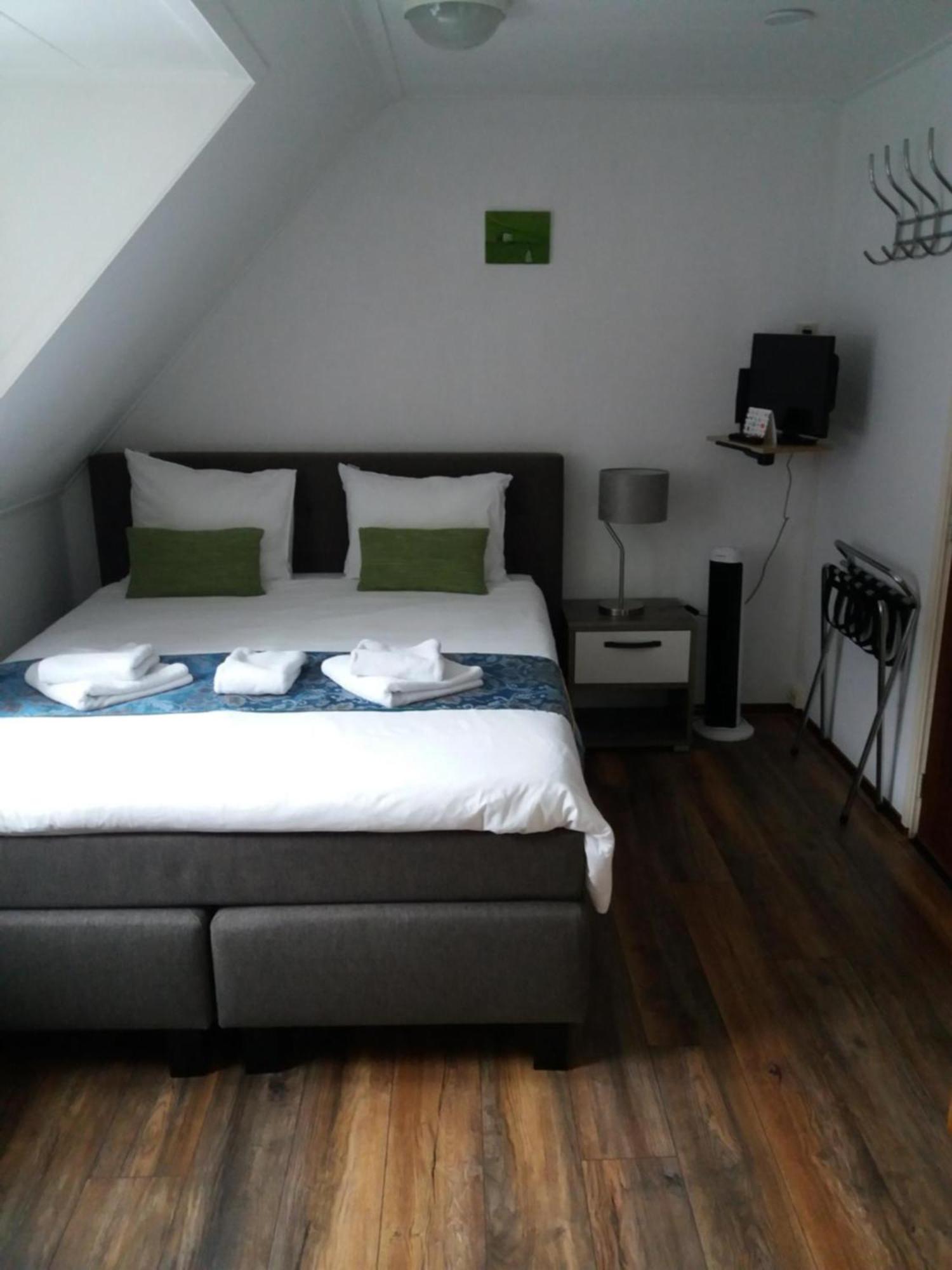 Hotel Bed & Breakfast De Poffert Borger Exterior photo